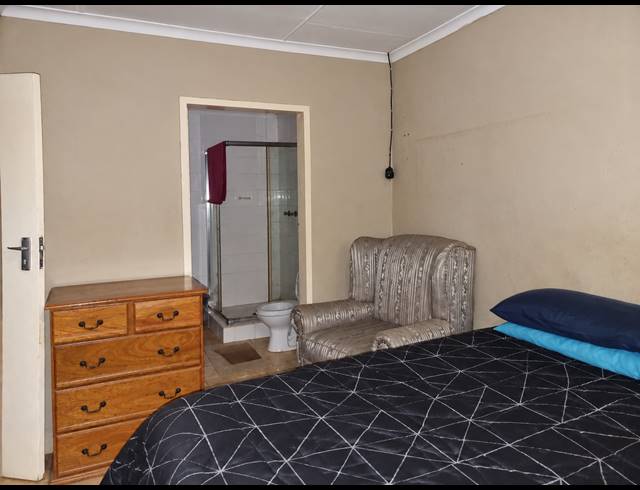 3 BEDROOM HOUSE FOR SALE IN EVATON WEST